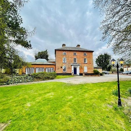 Lydney House Swaffham Sleeps 22 Villa Exteriör bild