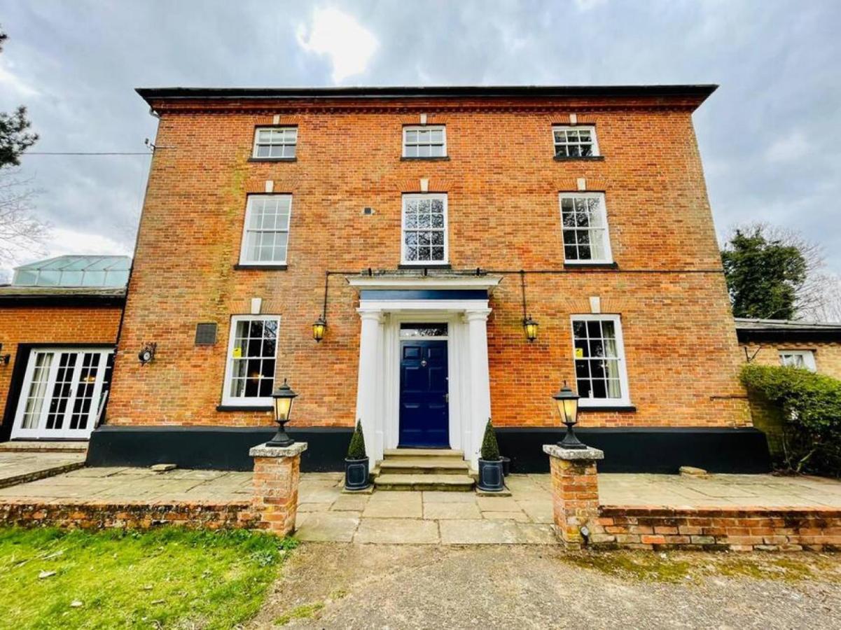 Lydney House Swaffham Sleeps 22 Villa Exteriör bild