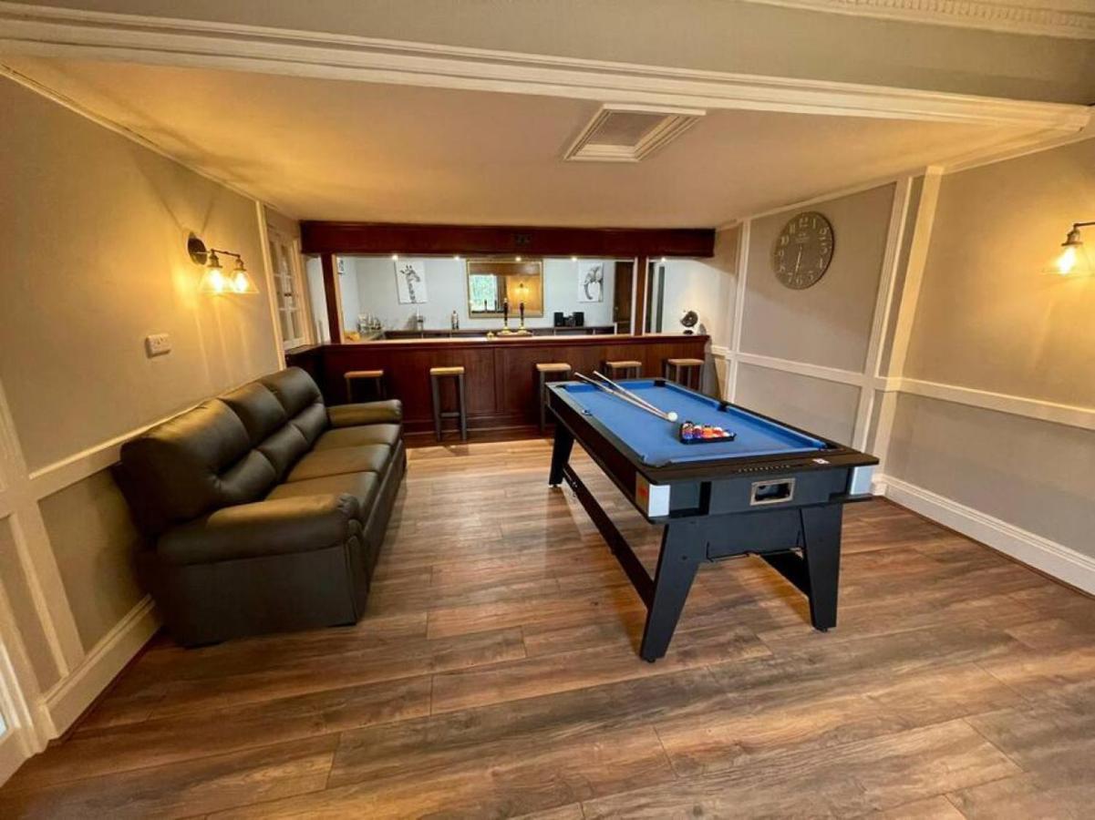Lydney House Swaffham Sleeps 22 Villa Exteriör bild