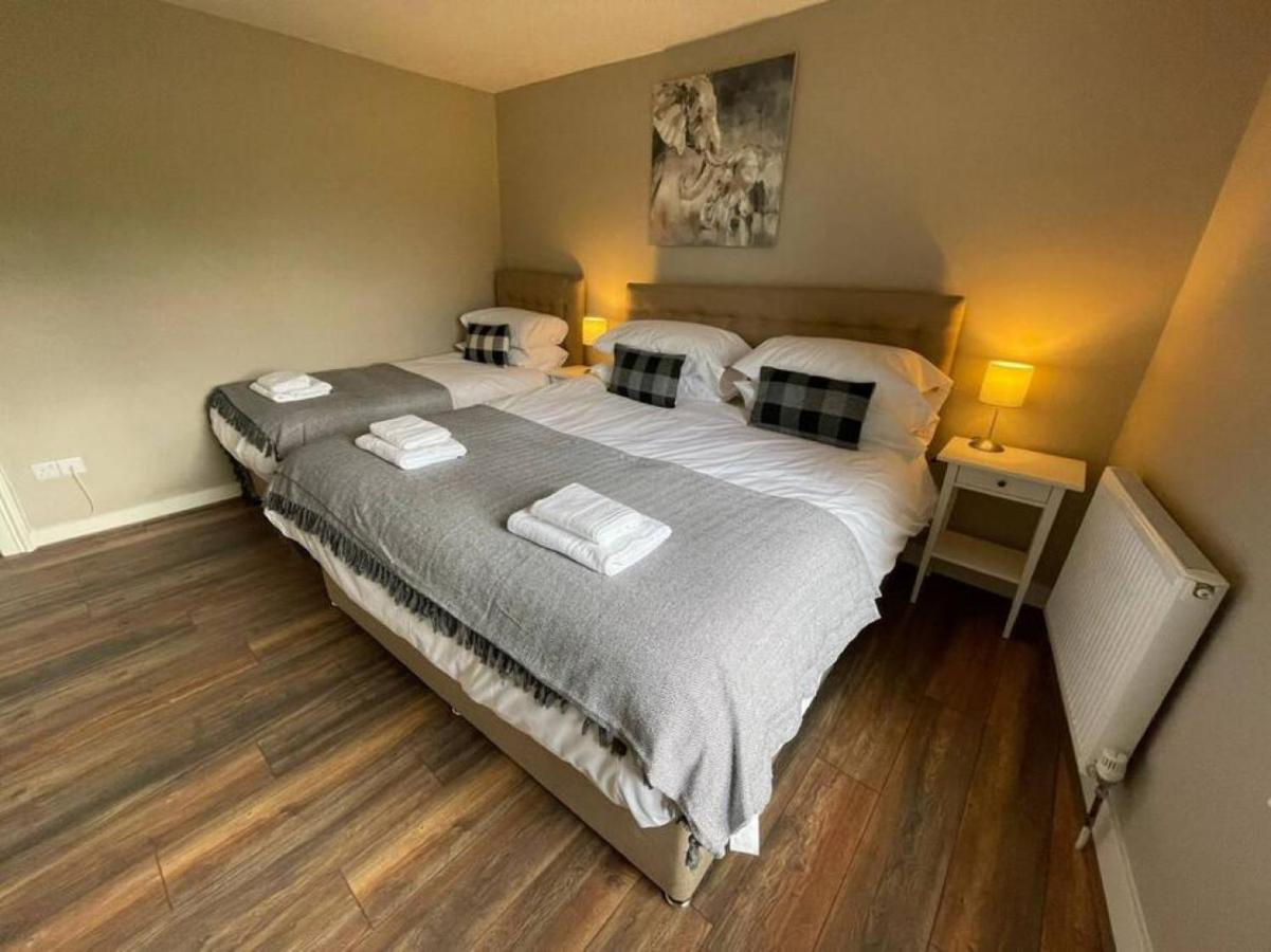 Lydney House Swaffham Sleeps 22 Villa Exteriör bild