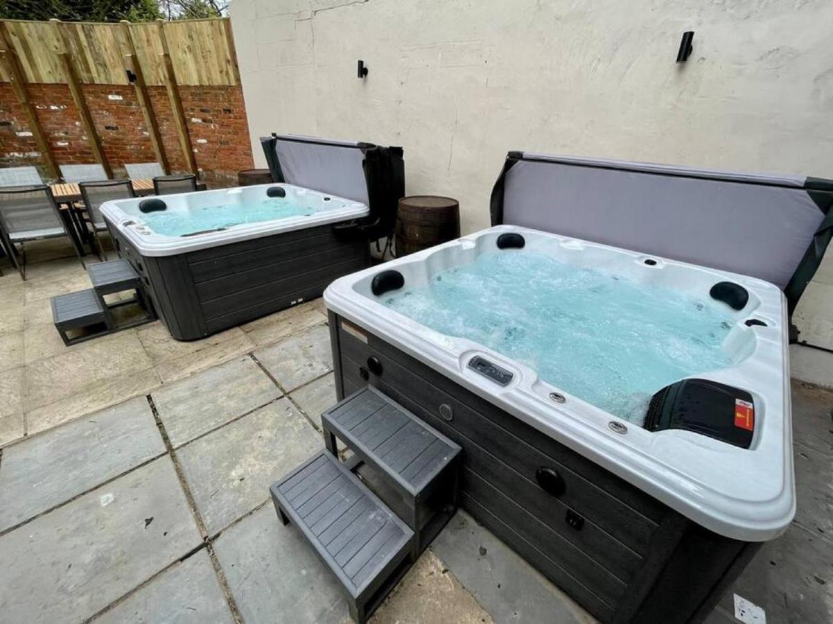 Lydney House Swaffham Sleeps 22 Villa Exteriör bild