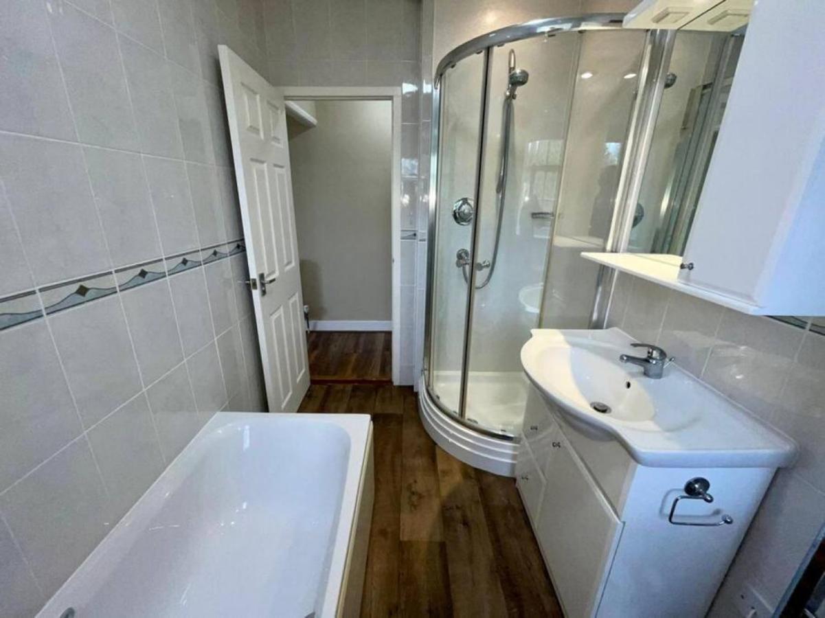 Lydney House Swaffham Sleeps 22 Villa Exteriör bild