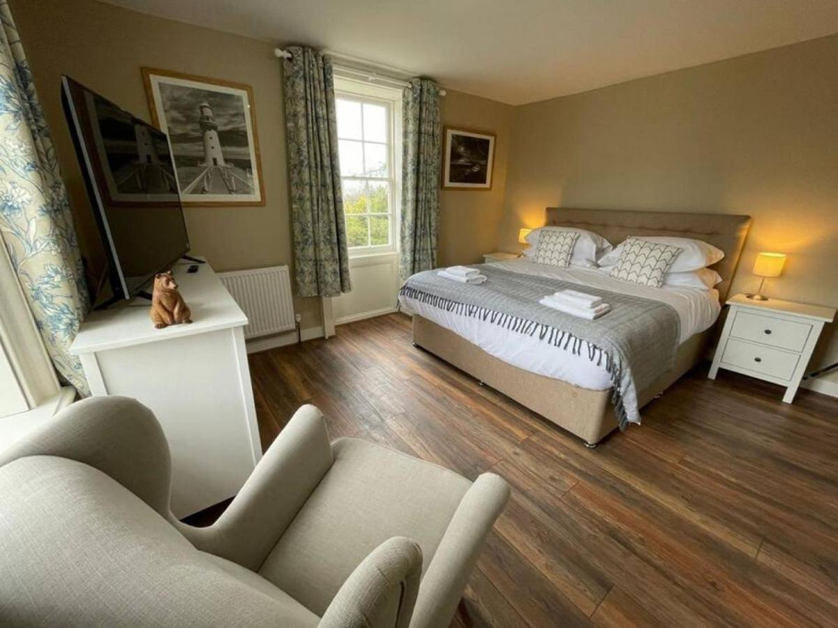 Lydney House Swaffham Sleeps 22 Villa Exteriör bild